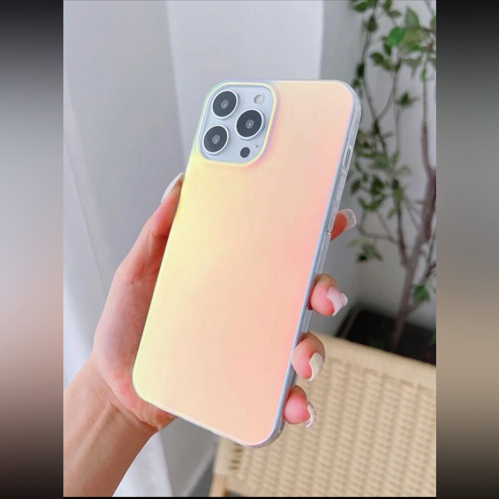 Iphone 14 Pro iridescent mask